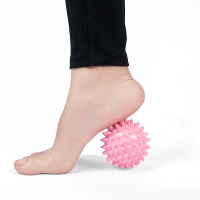 SGS Anti Slip Soft Spiky Massage Ball درد عضلات را برطرف می کند